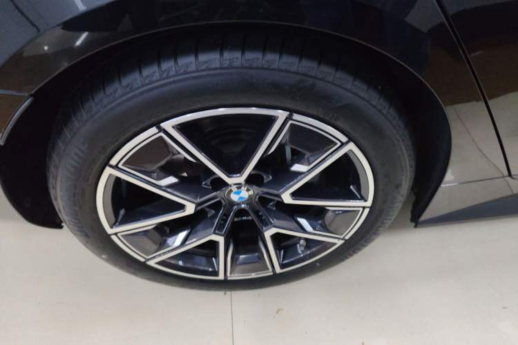 Used BMW 4 Series 2022 425i Gran Coupe M Sport Package Right Rear Wheel Hub