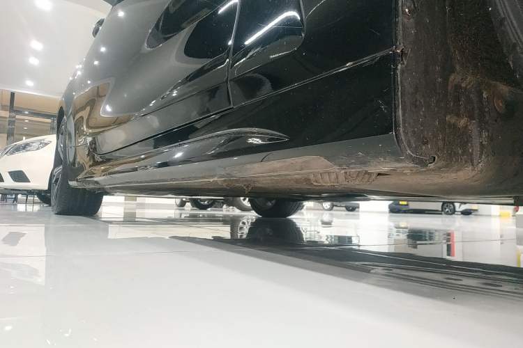 Used BMW 4 Series 2022 425i Convertible M Sport Package Right Side Sill
