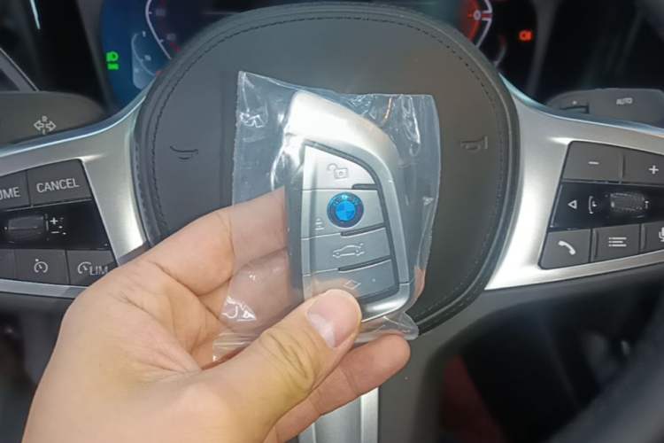 Used BMW 4 Series 2022 425i Gran Coupe M Sport Package Vehicle Key