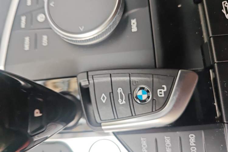 Used BMW 4 Series 2022 425i Convertible M Sport Package Vehicle Key