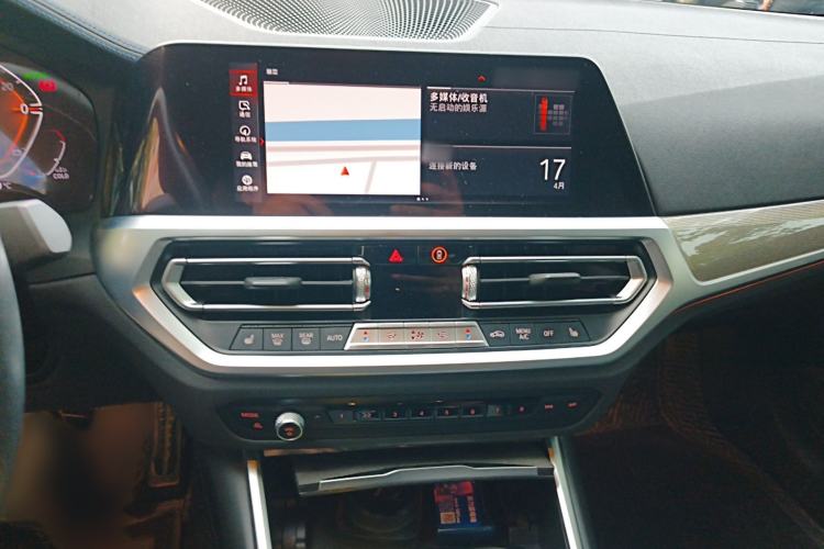 Used BMW 4 Series 2022 Second Facelift 430i M Sport Night Edition Package Audio And AC Panel