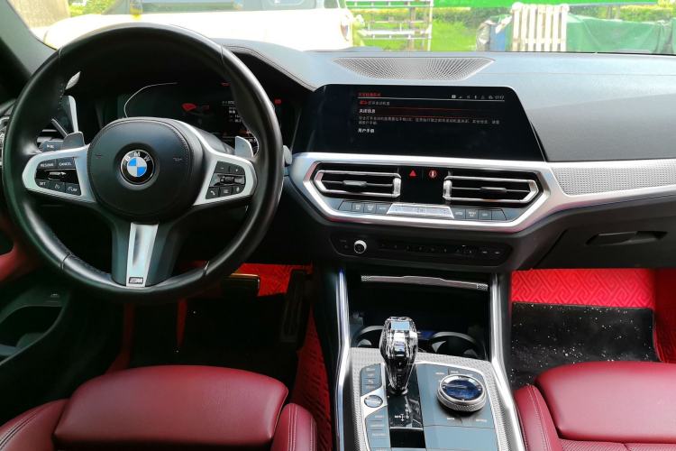 Used BMW 4 Series 2022 Revised 425i M Sport Night Edition Package Center Console