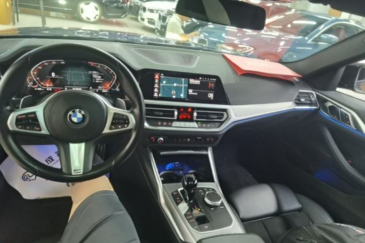 Used BMW 4 Series 2022 425i M Sport Night Edition Package Center Console