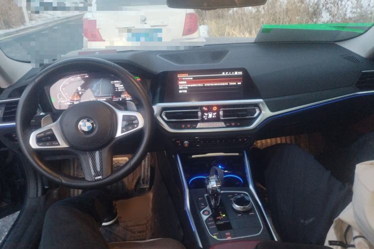 Used BMW 4 Series 2022 425i M Sport Package Center Console