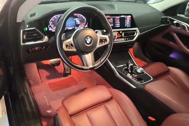Used BMW 4 Series 2022 425i M Sport Package Center Console