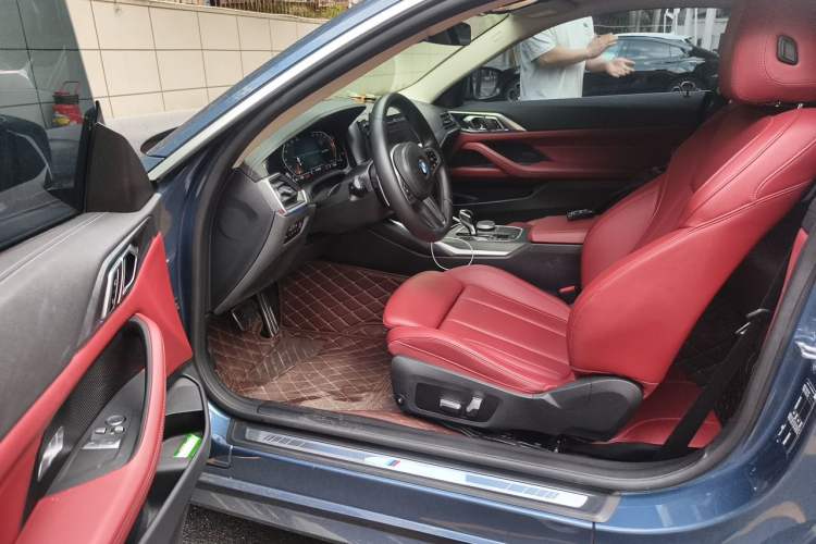Used BMW 4 Series 2022 425i M Sport Package Driver Seat
