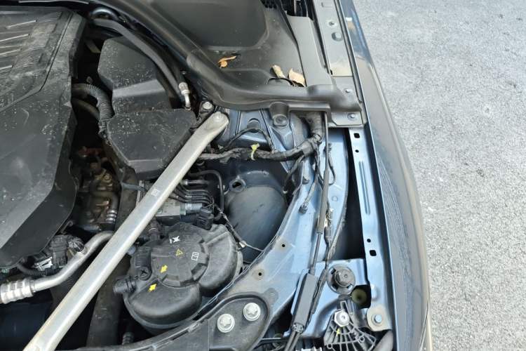Used BMW 4 Series 2022 Revised 425i M Sport Night Edition Package Engine Bay Left