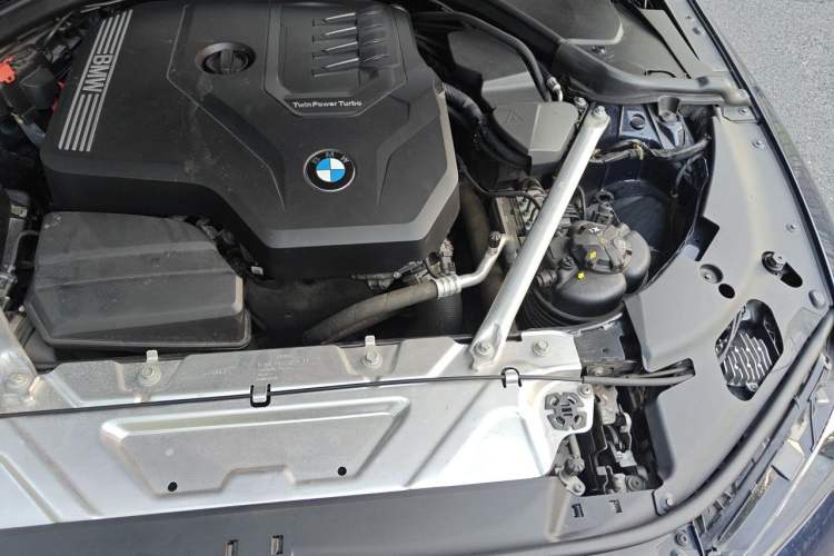 Used BMW 4 Series 2022 425i Gran Coupe M Sport Package Engine Bay Left