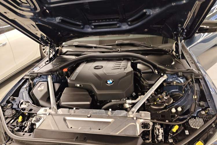 Used BMW 4 Series 2022 Revised 425i M Sport Night Edition Package Engine Bay