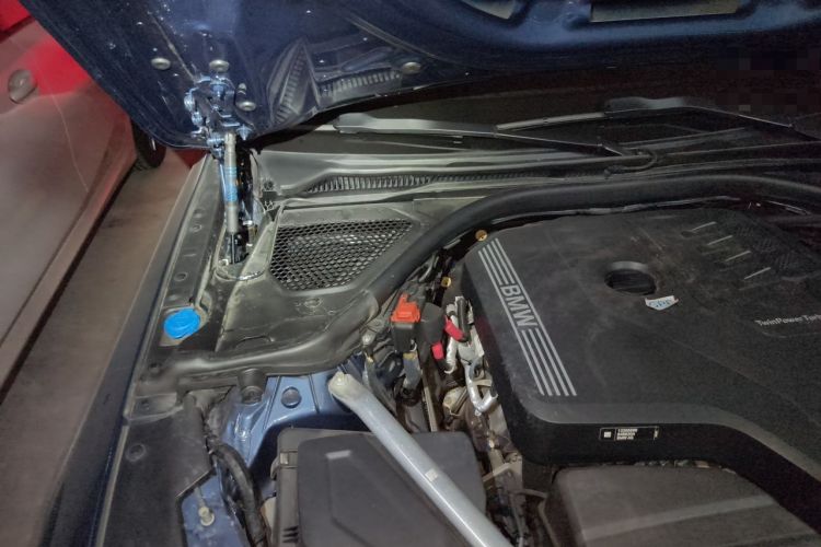 Used BMW 4 Series 2022 425i M Sport Package Engine Bay Right