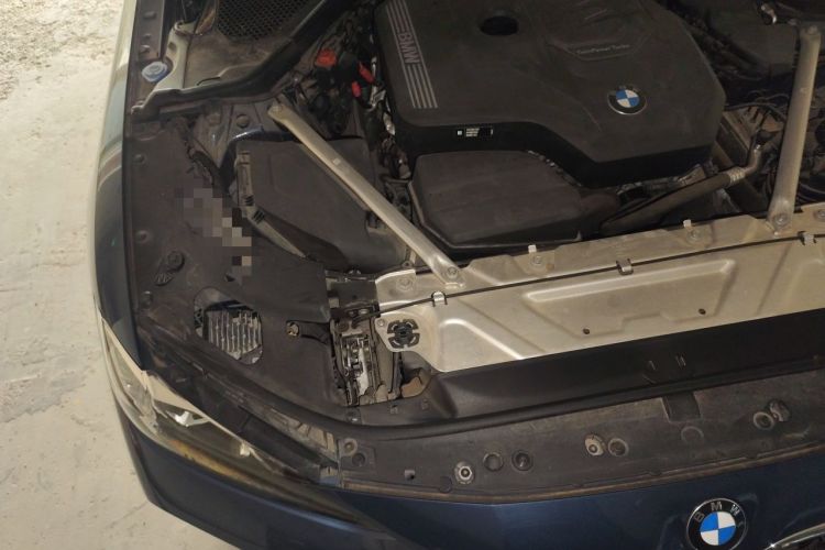 Used BMW 4 Series 2022 425i M Sport Package Engine Bay Right