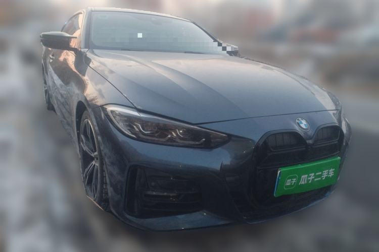 Used BMW 4 Series 2022 425i M Sport Package Front Right 45 Deg