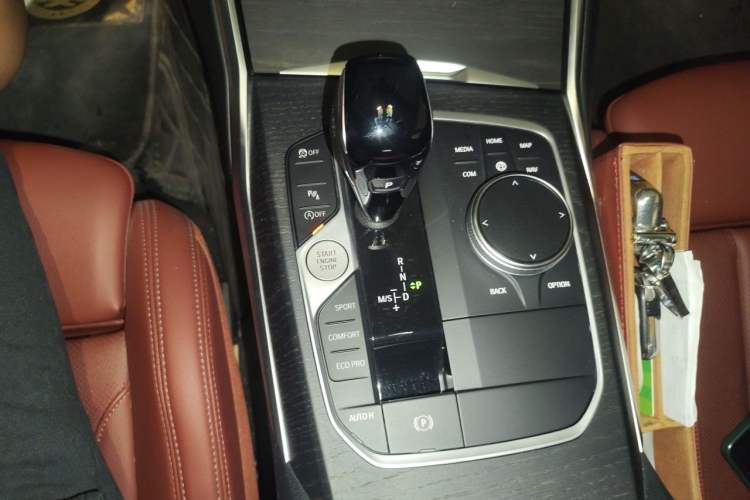 Used BMW 4 Series 2022 425i M Sport Package Gear Lever