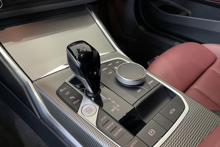 Used BMW 4 Series 2022 Revised 425i Convertible M Sport Night Edition Package Gear Lever