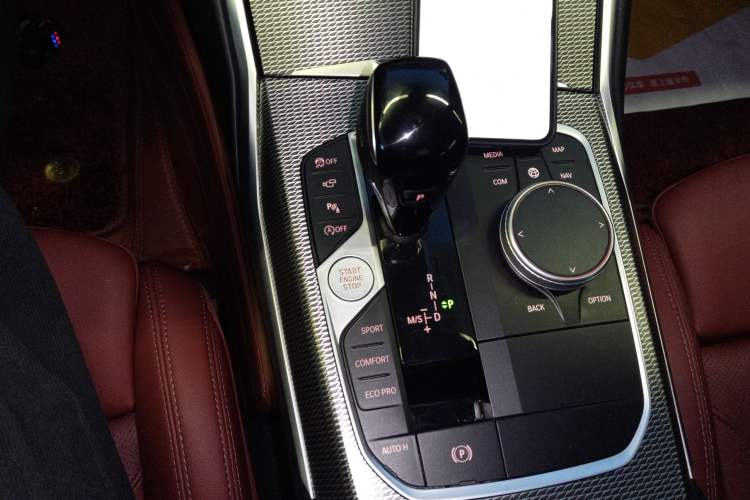 Used BMW 4 Series 2022 Revised 425i M Sport Night Edition Package Gear Lever