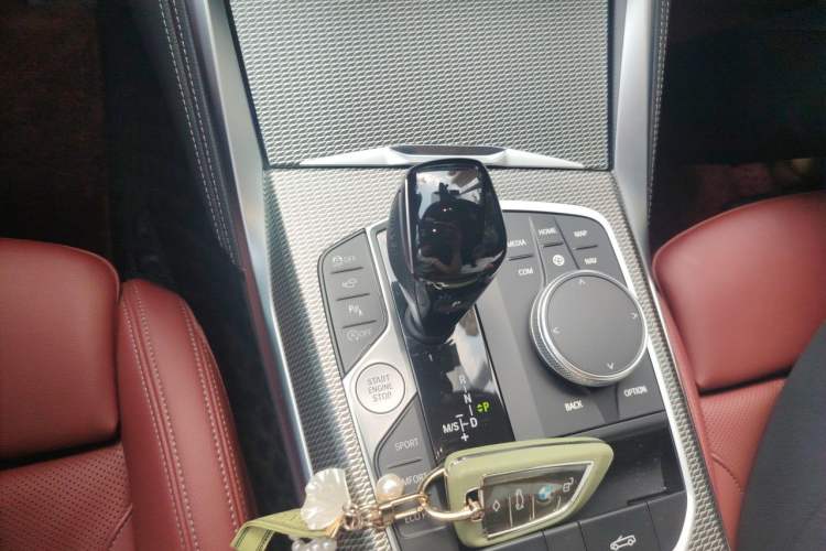 Used BMW 4 Series 2022 Revised 425i Convertible M Sport Night Edition Package Gear Lever