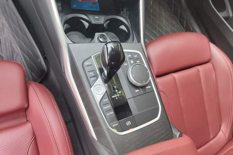 Used BMW 4 Series 2022 425i M Sport Package Gear Lever