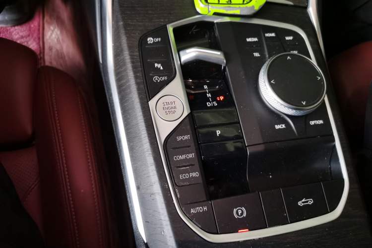 Used BMW 4 Series 2022 425i Convertible M Sport Package Gear Lever