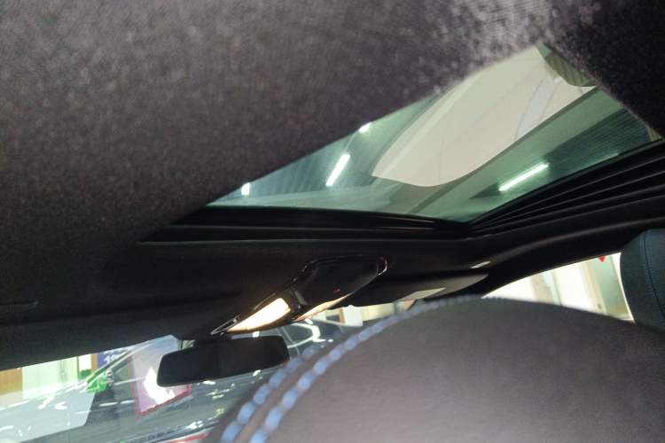 Used BMW 4 Series 2022 425i M Sport Night Edition Package Headliner