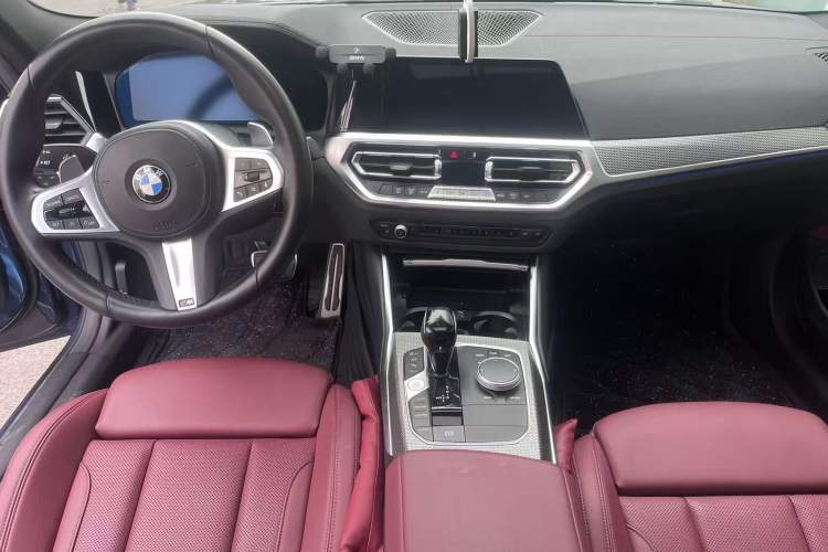 Used BMW 4 Series 2022 Revised 425i M Sport Night Edition Package Interior 1