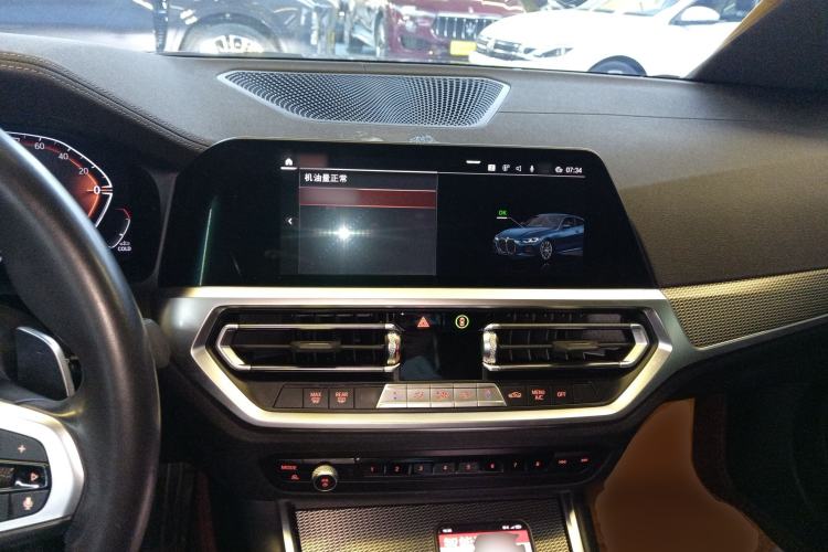 Used BMW 4 Series 2022 Revised 425i M Sport Night Edition Package Interior 2