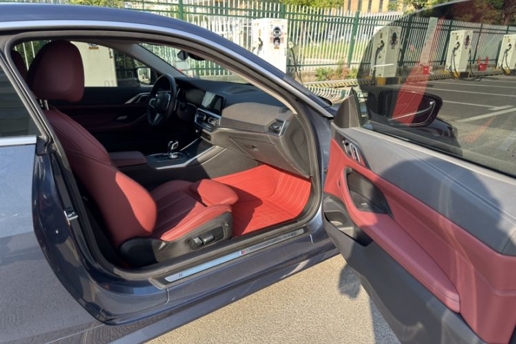 Used BMW 4 Series 2022 425i M Sport Package Interior 2