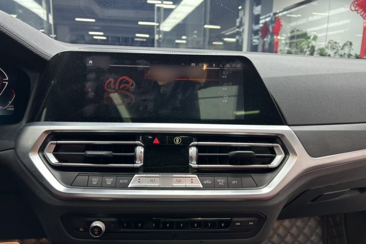 Used BMW 4 Series 2022 425i M Sport Package Interior 3