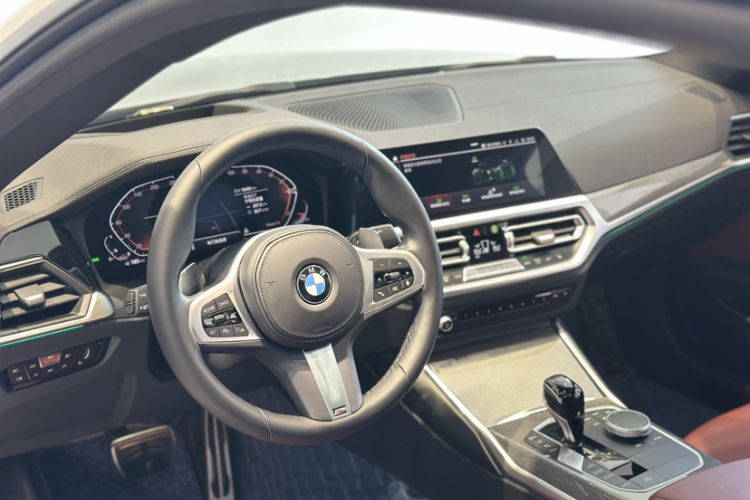 Used BMW 4 Series 2022 Second Facelift 430i M Sport Night Edition Package Interior 3