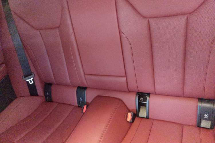 Used BMW 4 Series 2022 Revised 425i M Sport Night Edition Package Interior 4