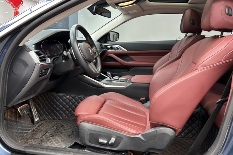 Used BMW 4 Series 2022 425i M Sport Package Interior 5