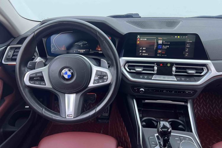 Used BMW 4 Series 2022 425i M Sport Package Interior 5