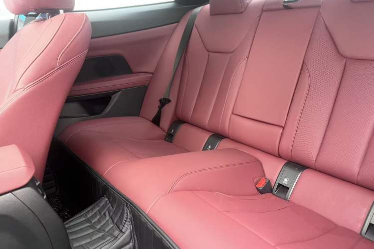 Used BMW 4 Series 2022 Revised 425i M Sport Night Edition Package Interior 7