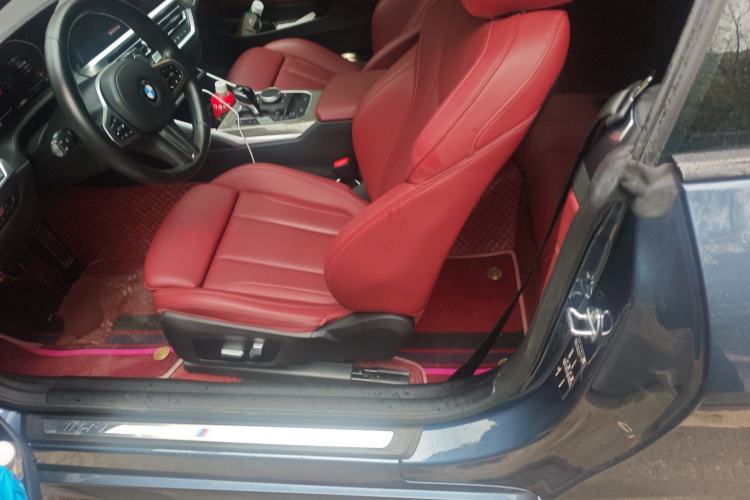 Used BMW 4 Series 2022 430i Convertible M Sport Night Edition Package Left Front Seat