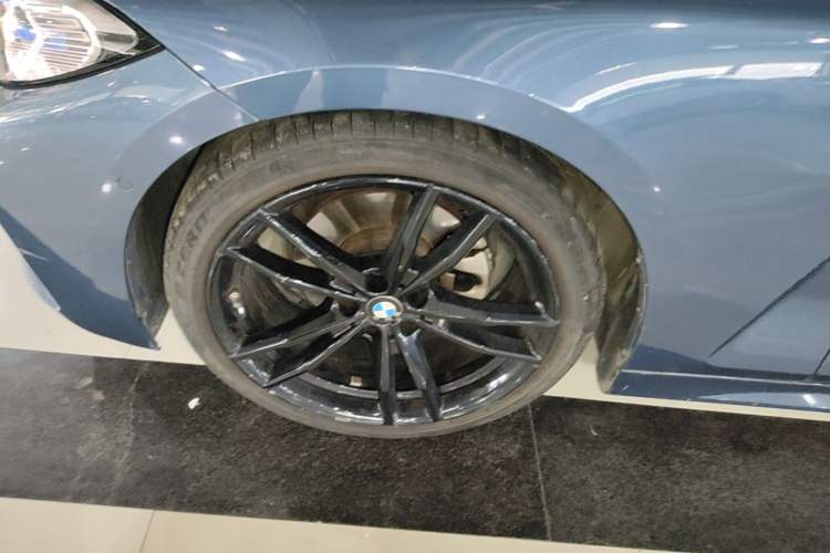 Used BMW 4 Series 2022 Revised 425i M Sport Night Edition Package Left Front Wheel Hub