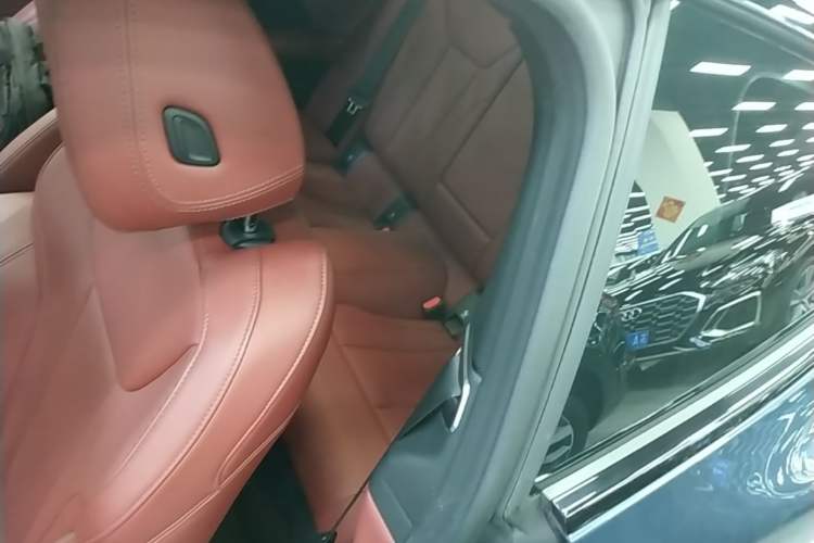 Used BMW 4 Series 2022 425i M Sport Night Edition Package Left Rear Seat