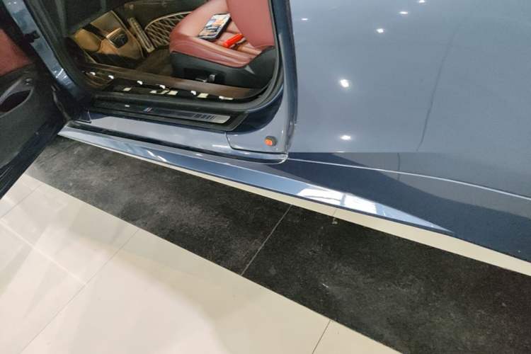 Used BMW 4 Series 2022 Revised 425i M Sport Night Edition Package Left Side Sill