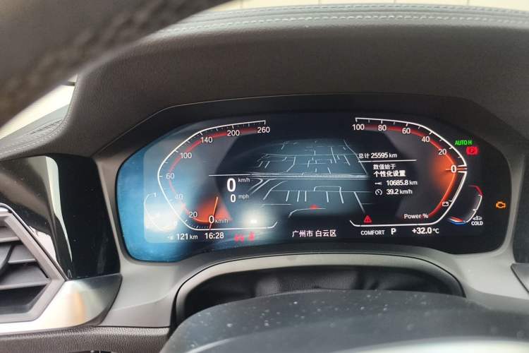 Used BMW 4 Series 2022 425i M Sport Package Odometer Close Up