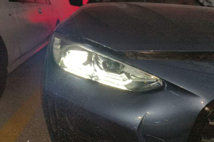 Used BMW 4 Series 2022 425i M Sport Package Right Front Headlight