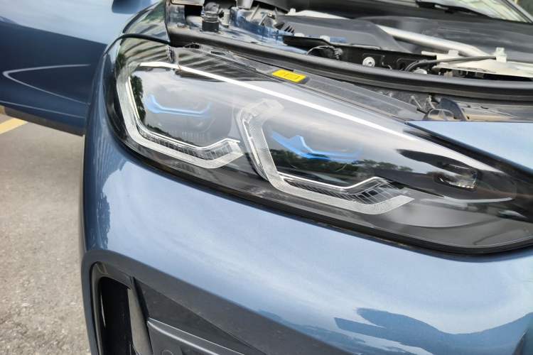 Used BMW 4 Series 2022 Revised 425i M Sport Night Edition Package Right Front Headlight