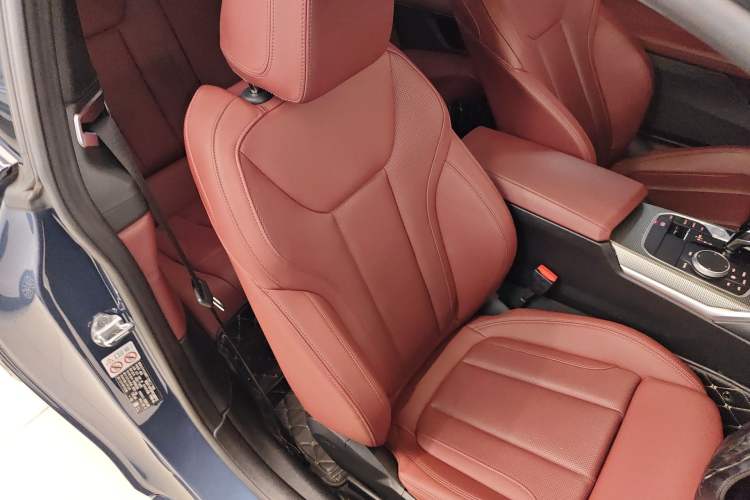 Used BMW 4 Series 2022 Revised 425i M Sport Night Edition Package Right Front Seat