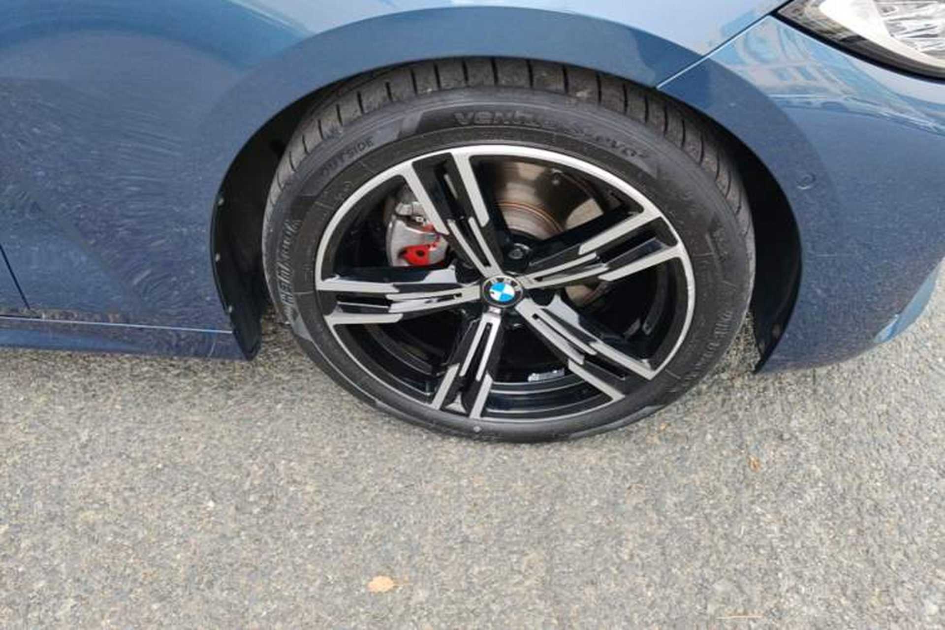 Used BMW 4 Series 2022 425i M Sport Package Right Front Wheel Hub