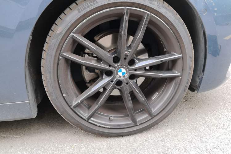 Used BMW 4 Series 2022 Revised 425i M Sport Night Edition Package Right Front Wheel Hub
