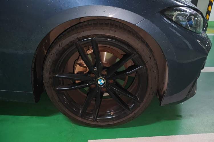 Used BMW 4 Series 2022 425i M Sport Night Edition Package Right Front Wheel Hub