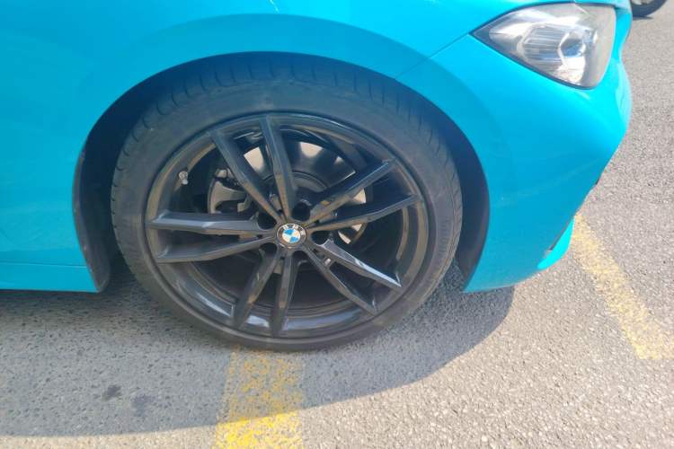 Used BMW 4 Series 2022 Revised 425i Convertible M Sport Night Edition Package Right Front Wheel Hub