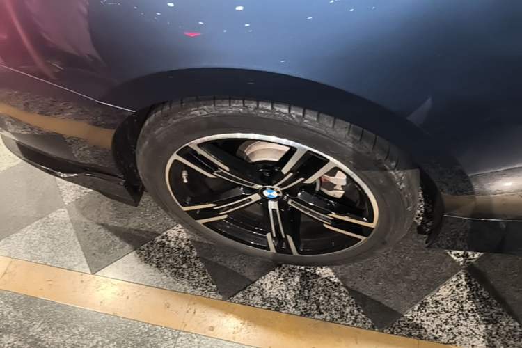 Used BMW 4 Series 2022 425i M Sport Package Right Rear Wheel Hub