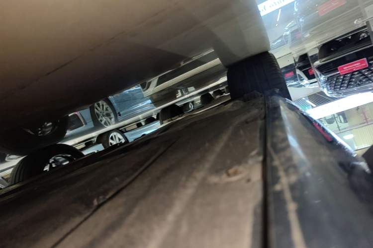 Used BMW 4 Series 2022 425i Fashion Model M Sport Night Edition Package Right Side Sill