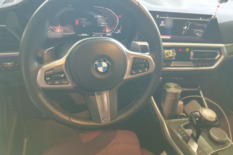 Used BMW 4 Series 2022 Second Facelift 430i M Sport Night Edition Package Steering Wheel