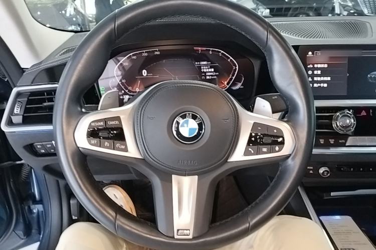 Used BMW 4 Series 2022 425i M Sport Package Steering Wheel
