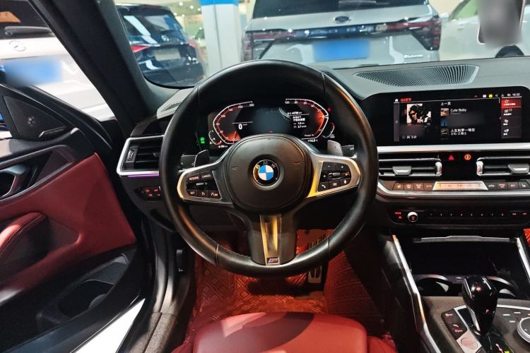 Used BMW 4 Series 2022 425i Convertible M Sport Package Steering Wheel