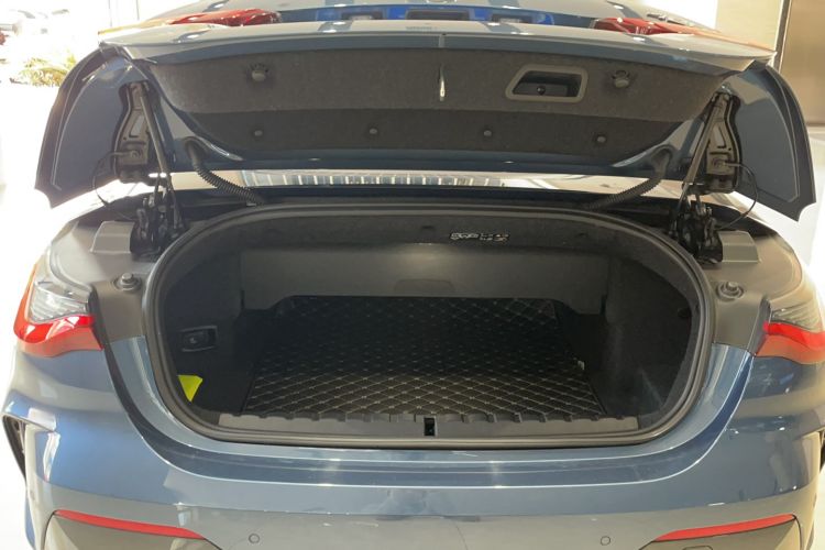 Used BMW 4 Series 2022 Revised 425i Convertible M Sport Night Edition Package Trunk